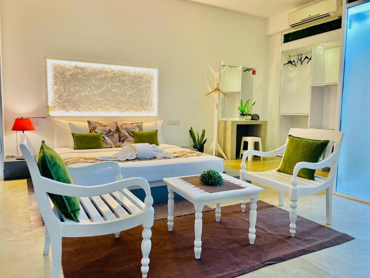 8 Plus Luxury Apartments Negombo Eksteriør billede