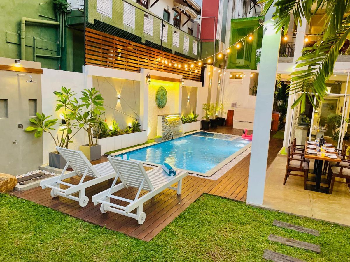 8 Plus Luxury Apartments Negombo Eksteriør billede
