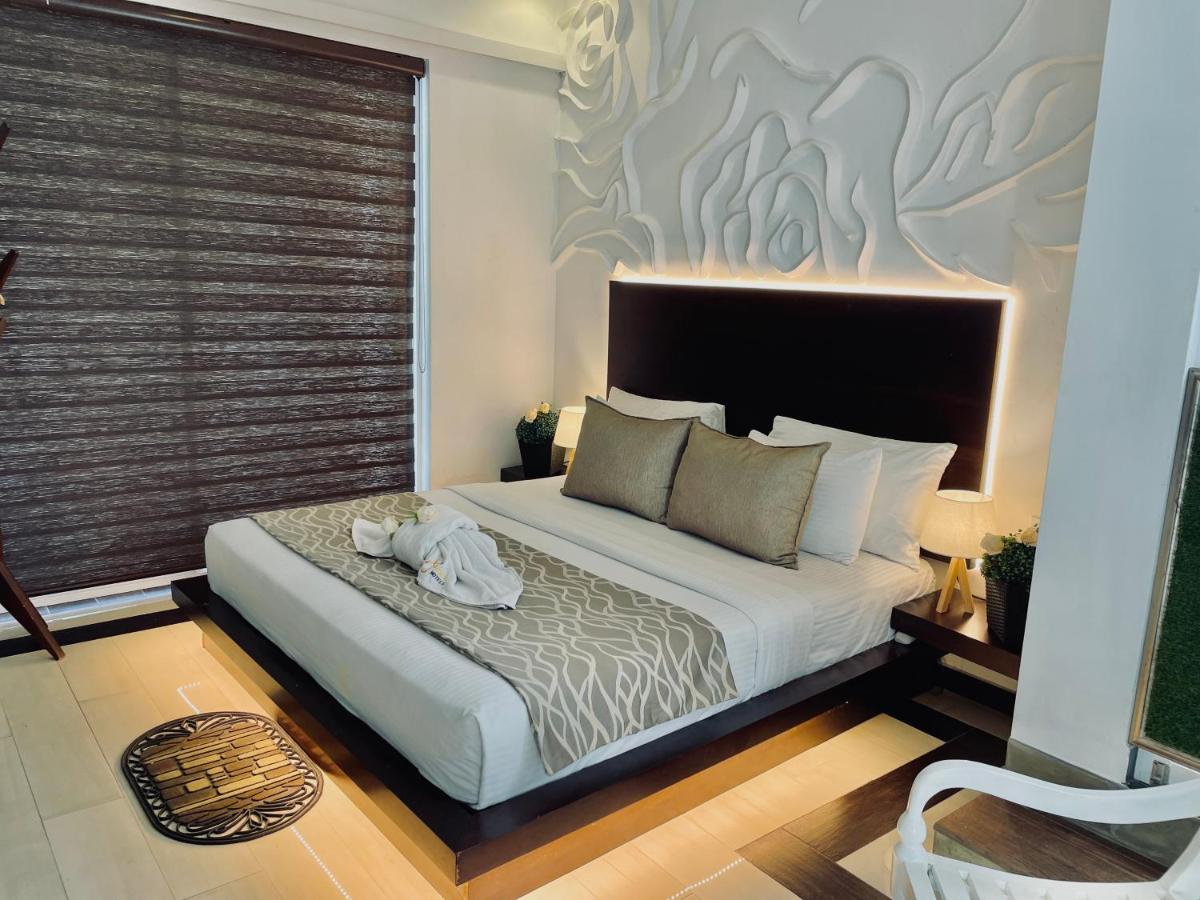 8 Plus Luxury Apartments Negombo Eksteriør billede